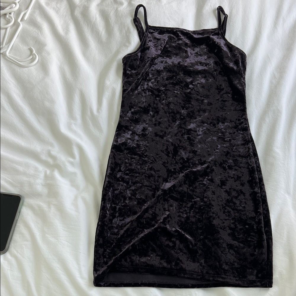 Elegant Black Crushed Velvet Dress